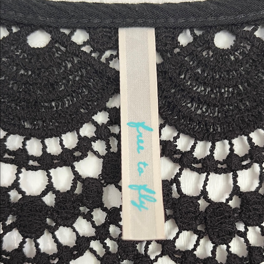 Elegant Black Lace Women's Blouse - Picture 2 of 9